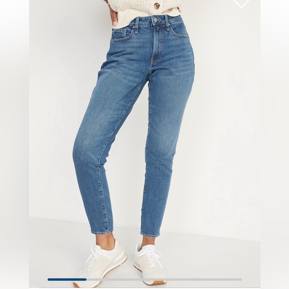 Never worn Old Navy curvy high waisted OG straight ankle jeans, Size 12